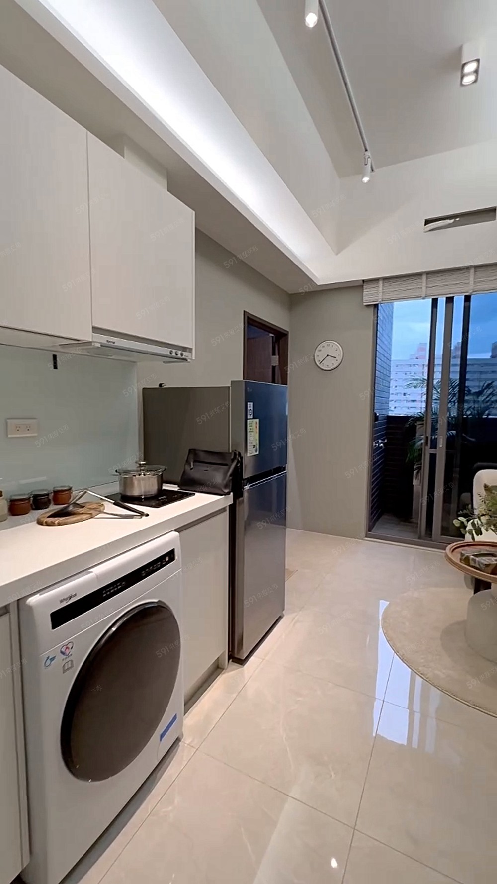 可租補/整棟全新🔥輕奢現代風💖1+1房/家具全配✅台水電 - Image 1