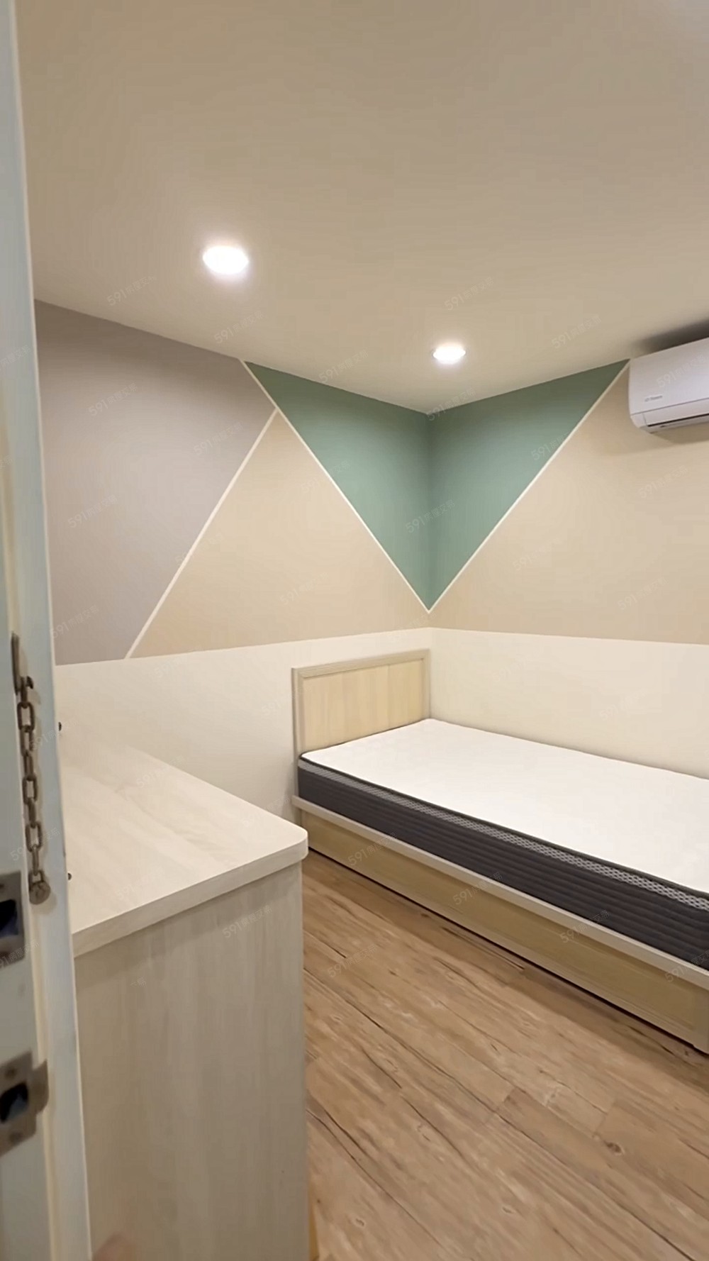 南勢角🚄免爬高獨洗曬🌟租補戶籍🌟飲水機💦包水網路🛜 - Image 1