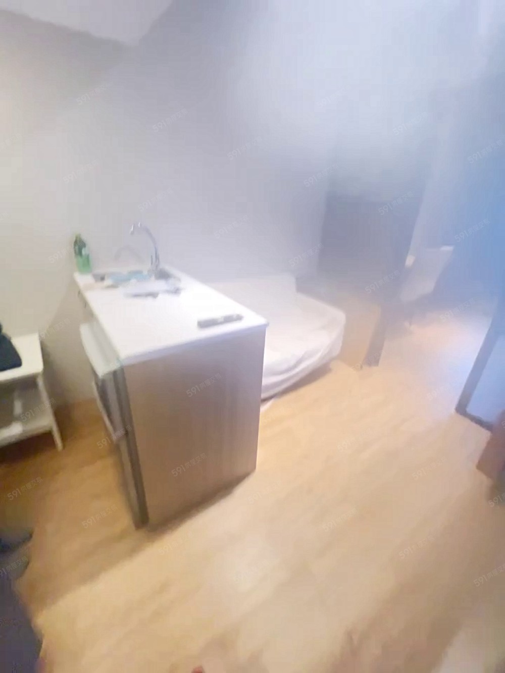 景安/一房一廳裝潢新/採光通風獨立陽台/包裹垃圾代收/機能強 - Image 1