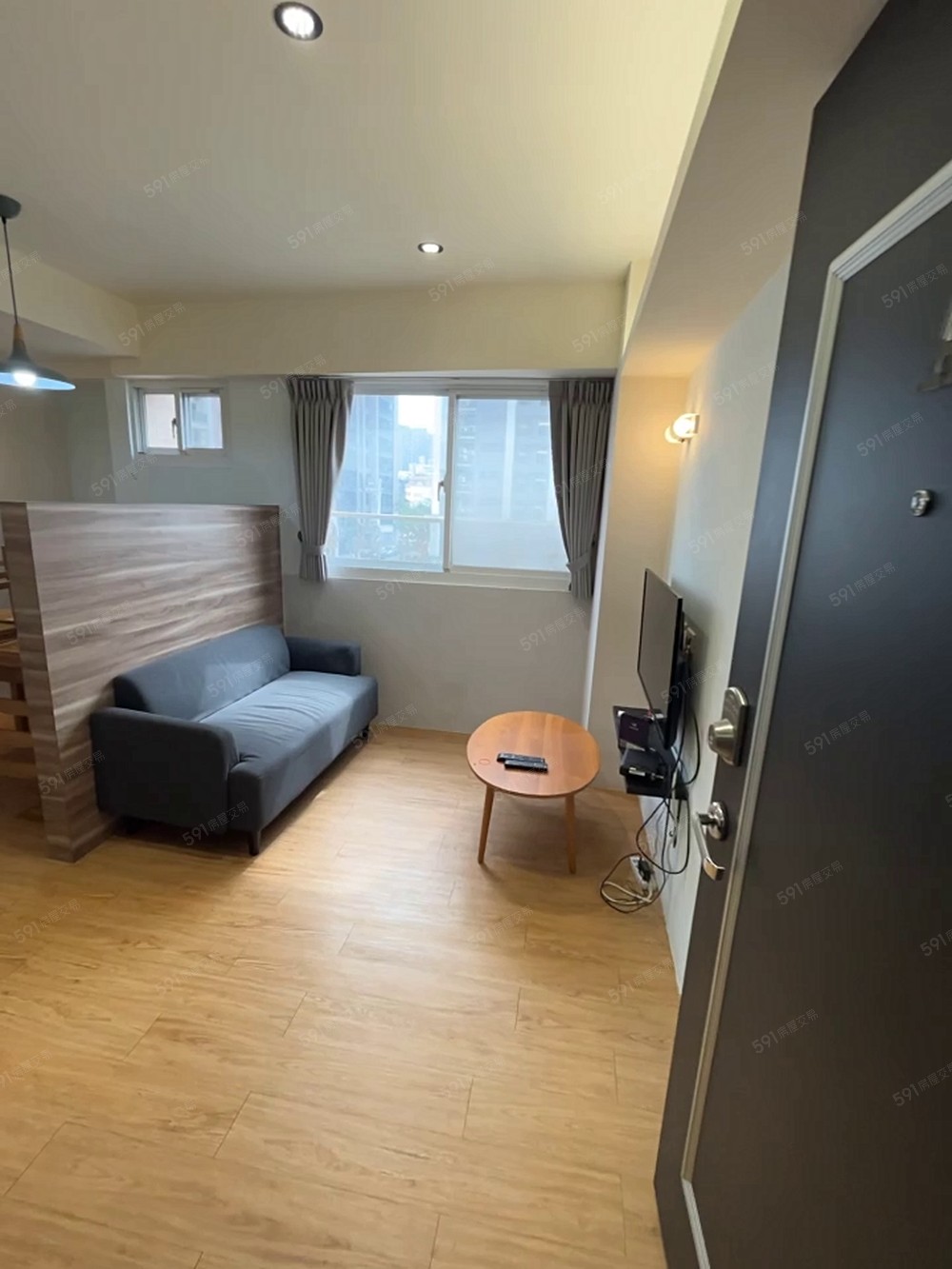 電梯大樓、代收包裹|近交流道、免仲介費 - Image 1