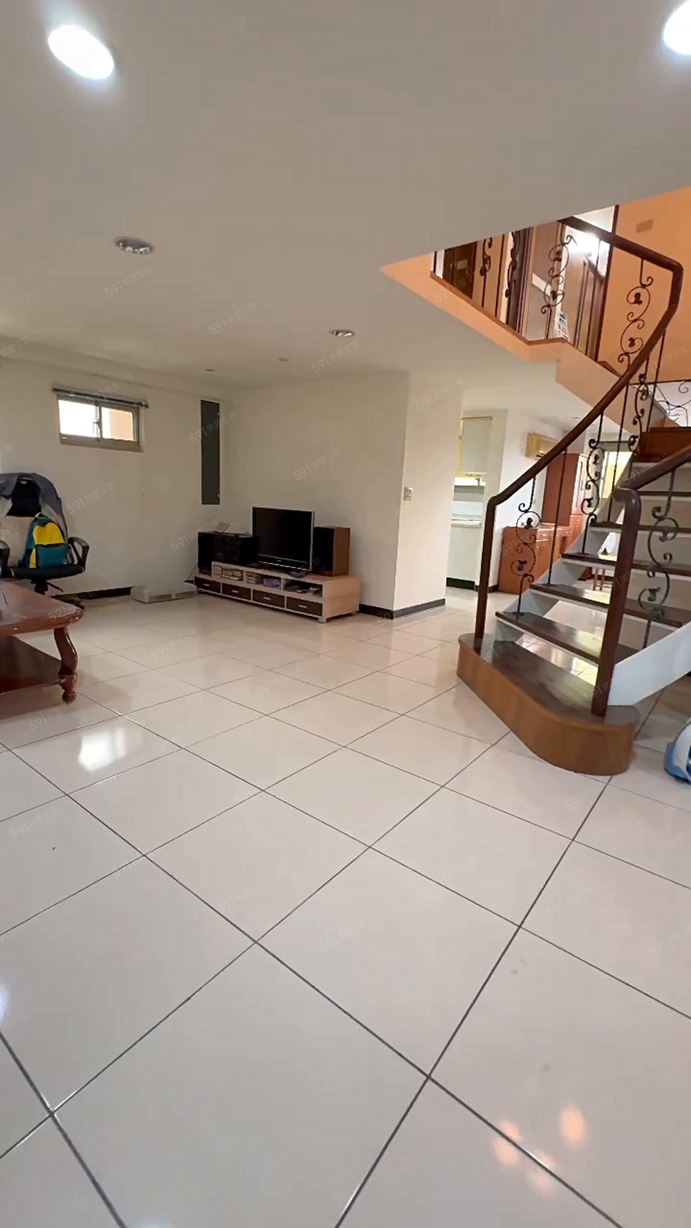 景平❣️可租補稅籍/超大空間傢俱齊/包裹垃圾採光通風 - Image 1