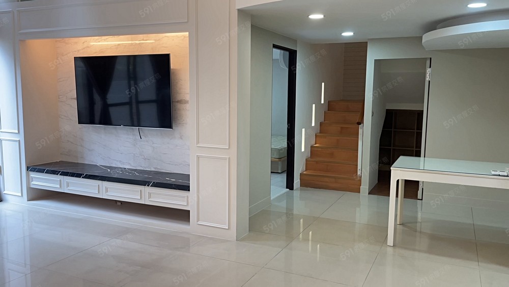 大降價😍東海大雪對面稀有樓中樓4房🏠大庭院採光好 - Image 1