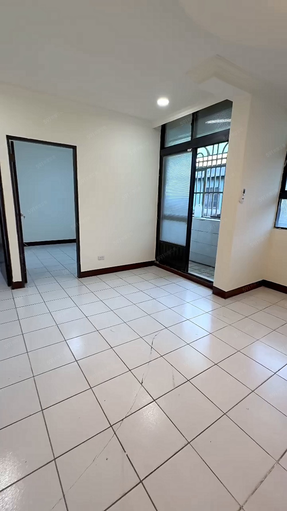 徐匯中學🏠可租補/正三房採光通風/獨立陽台空間大/可開伙 - Image 1