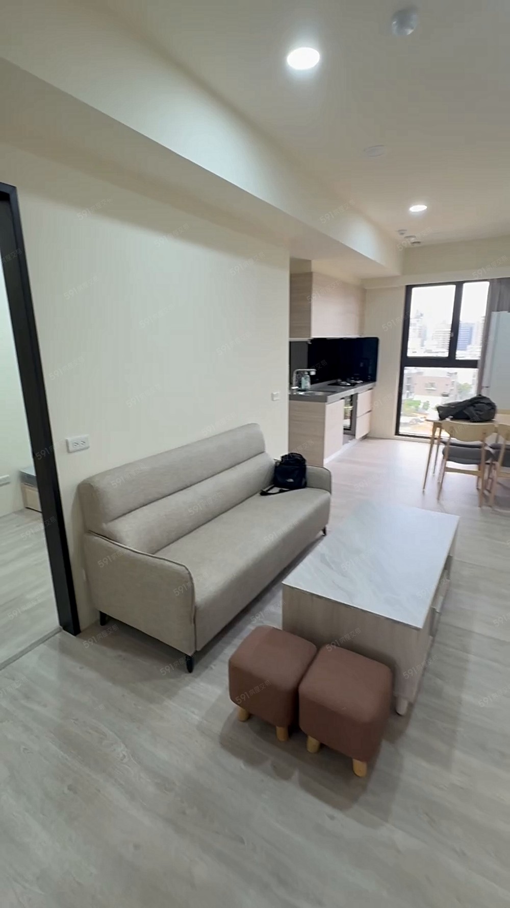 租🌟興仁夜市全新二房車(家俱全) - Image 1