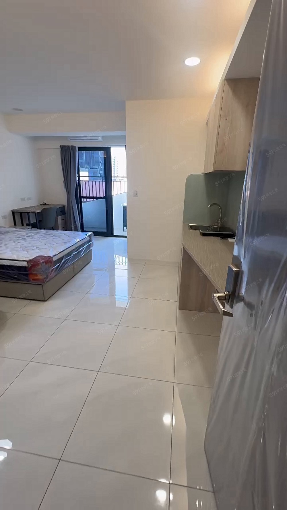 秒殺✨陽台獨洗曬✨全新完工✨電梯美房✨流理台✨子母車✨可租補 - Image 1