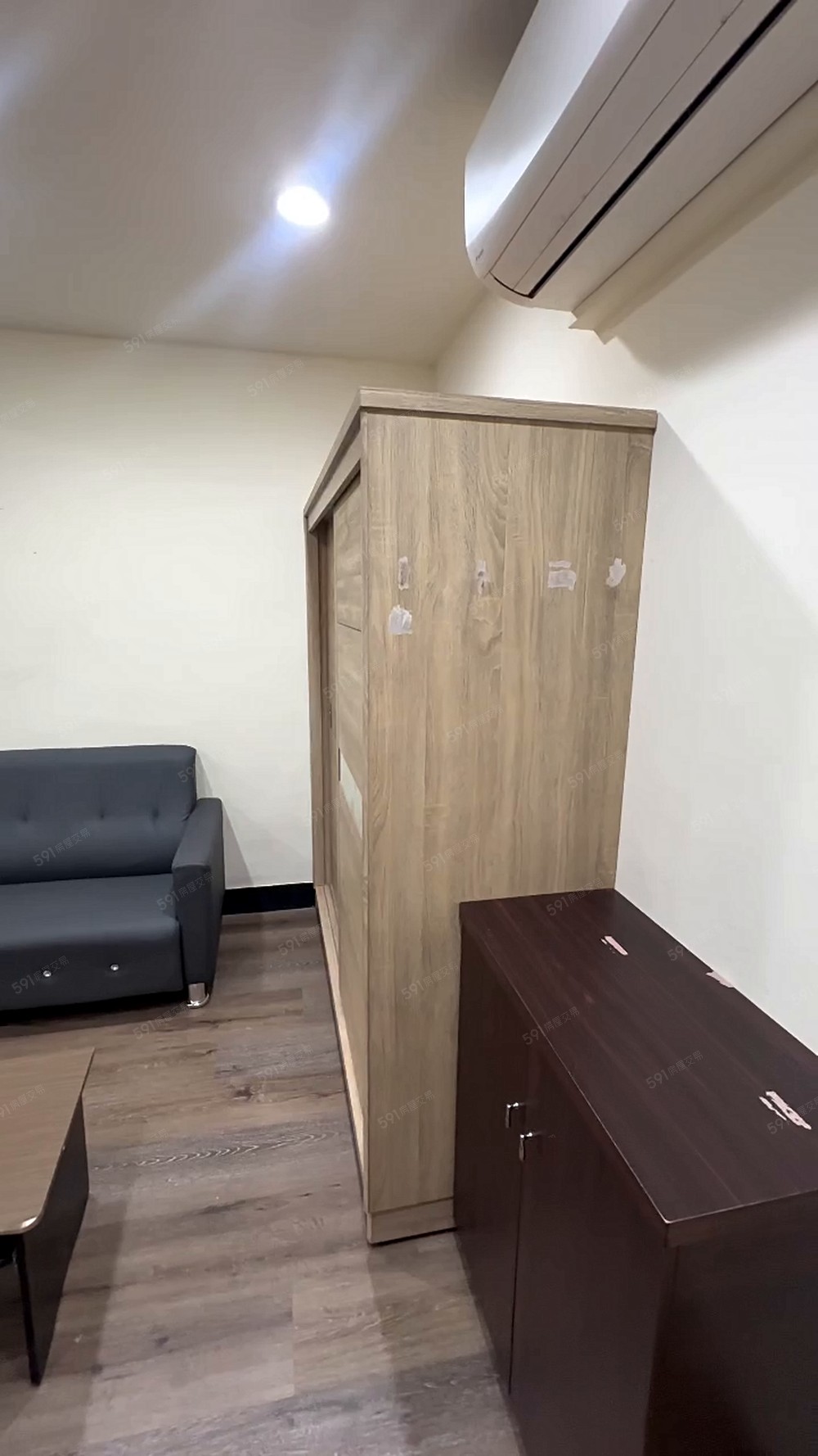 板新🏠免爬高🌟租補🌟獨洗曬🌟可炊🌟傢俱齊全 - Image 1