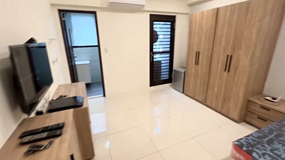 近嶺東科大🔥可雙租補🔥陽台獨洗🔥衛浴開窗🔥超大空間 - Image 1