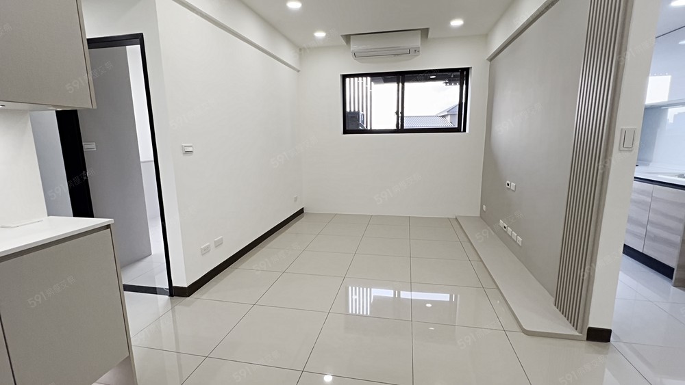 “捲捲媽咪”中路-新画峰二房車,全新裝潢未住,收納十足! - Image 1