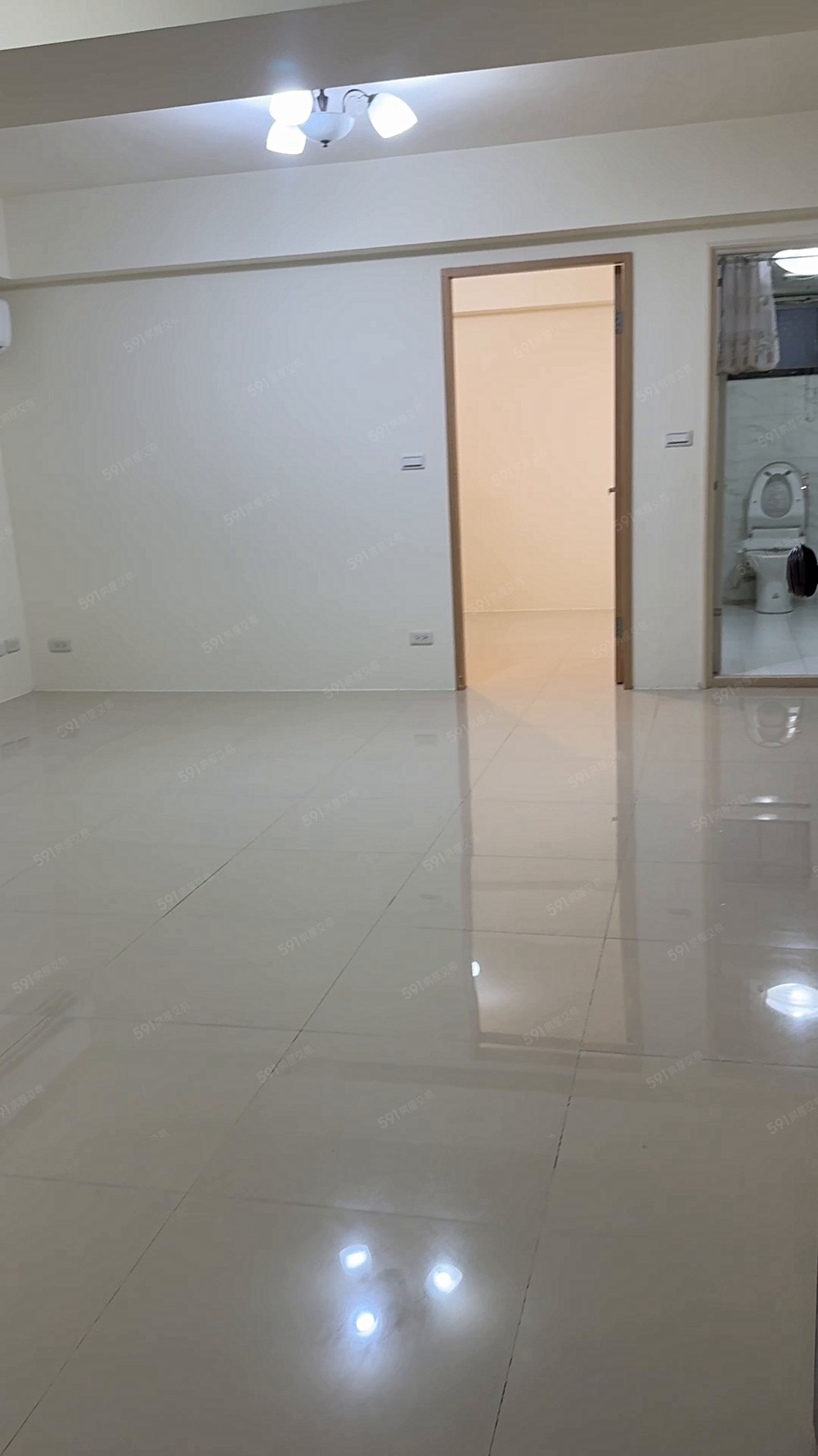 大安捷運站全新粉刷/變頻冷氣大空間1房 - Image 1