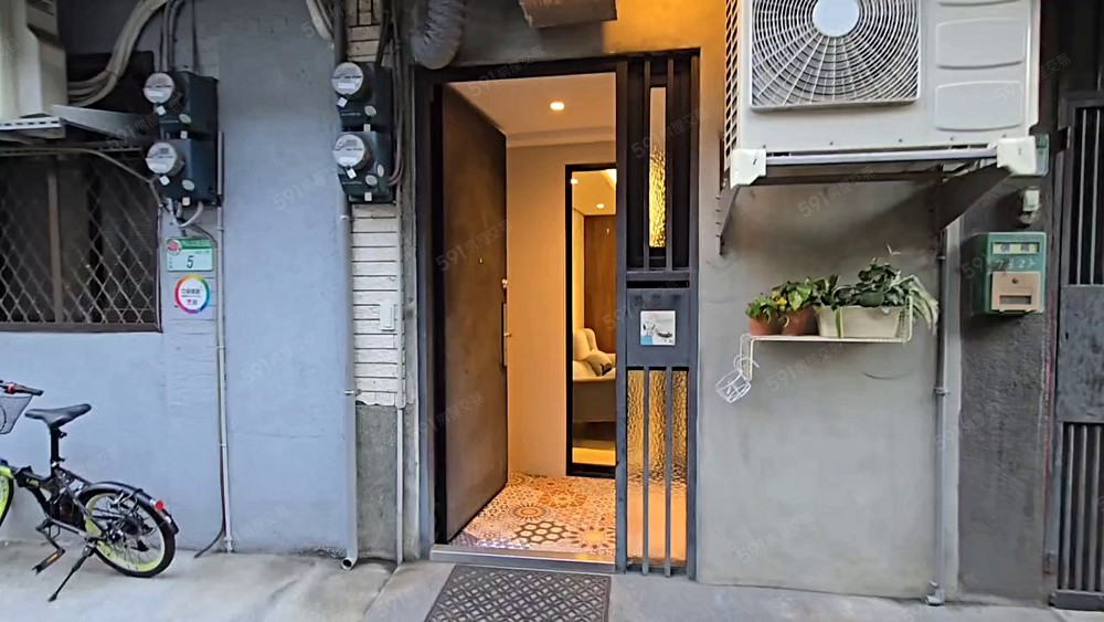 中山北溫馨1F-2房,🚆士林捷運1分鐘,🌳士林官邸正對面 - Image 1