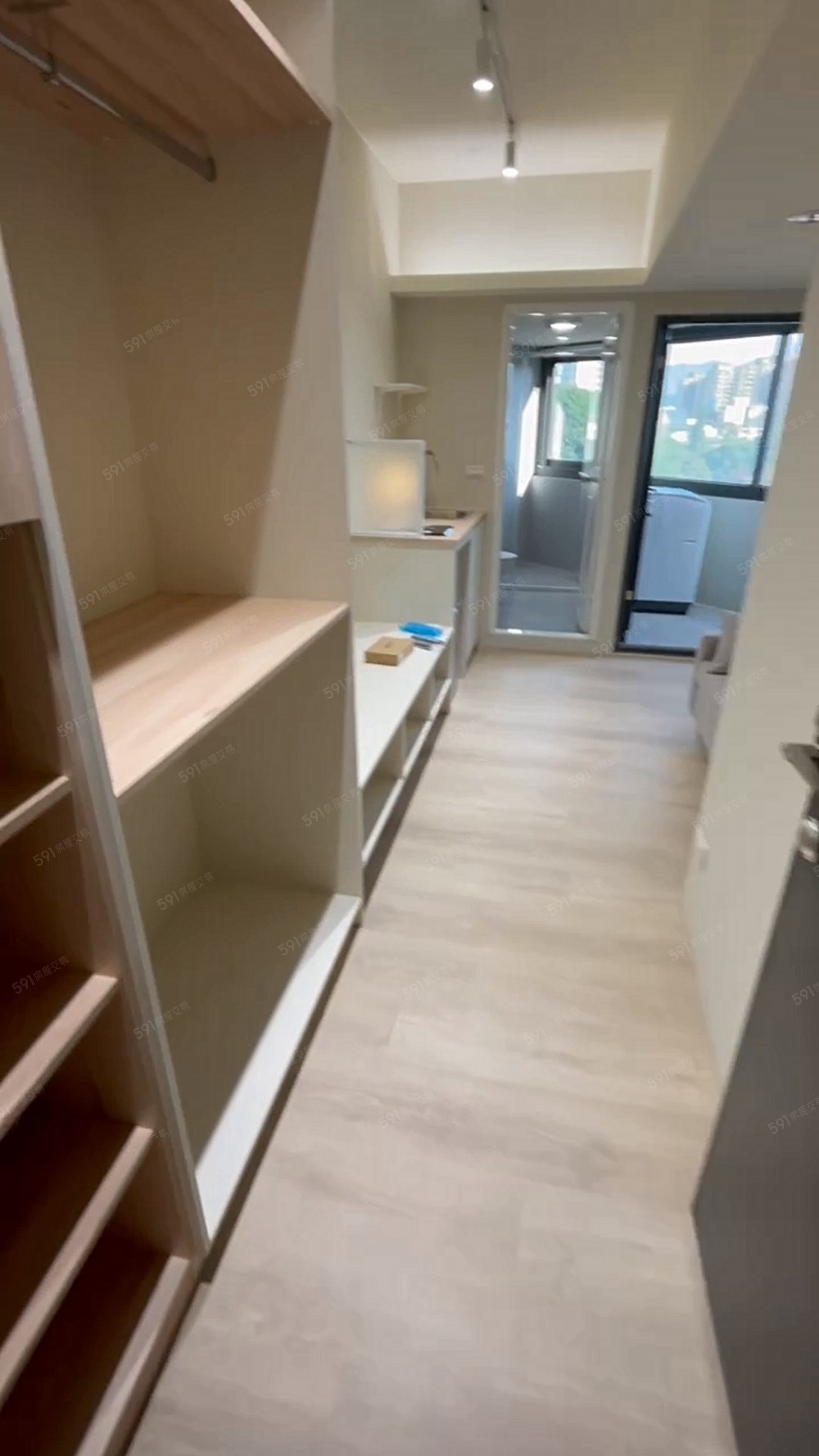 近一中🥤全新頂級裝潢🥤一房一廳可雙租補可報稅流理台 - Image 1