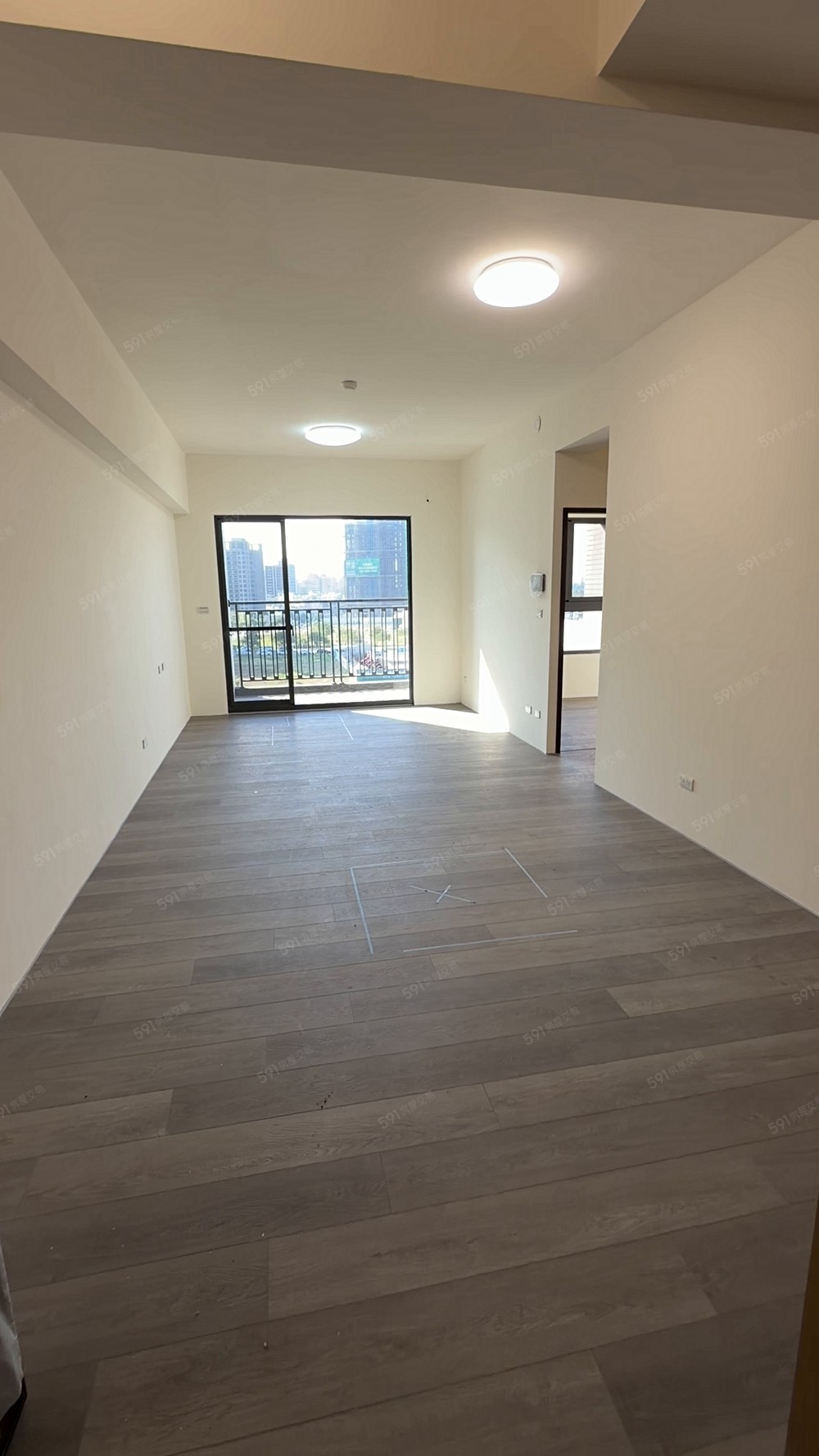 洲際ONE🌸三房🌸平面車位🌸洲際棒球場旁 - Image 1