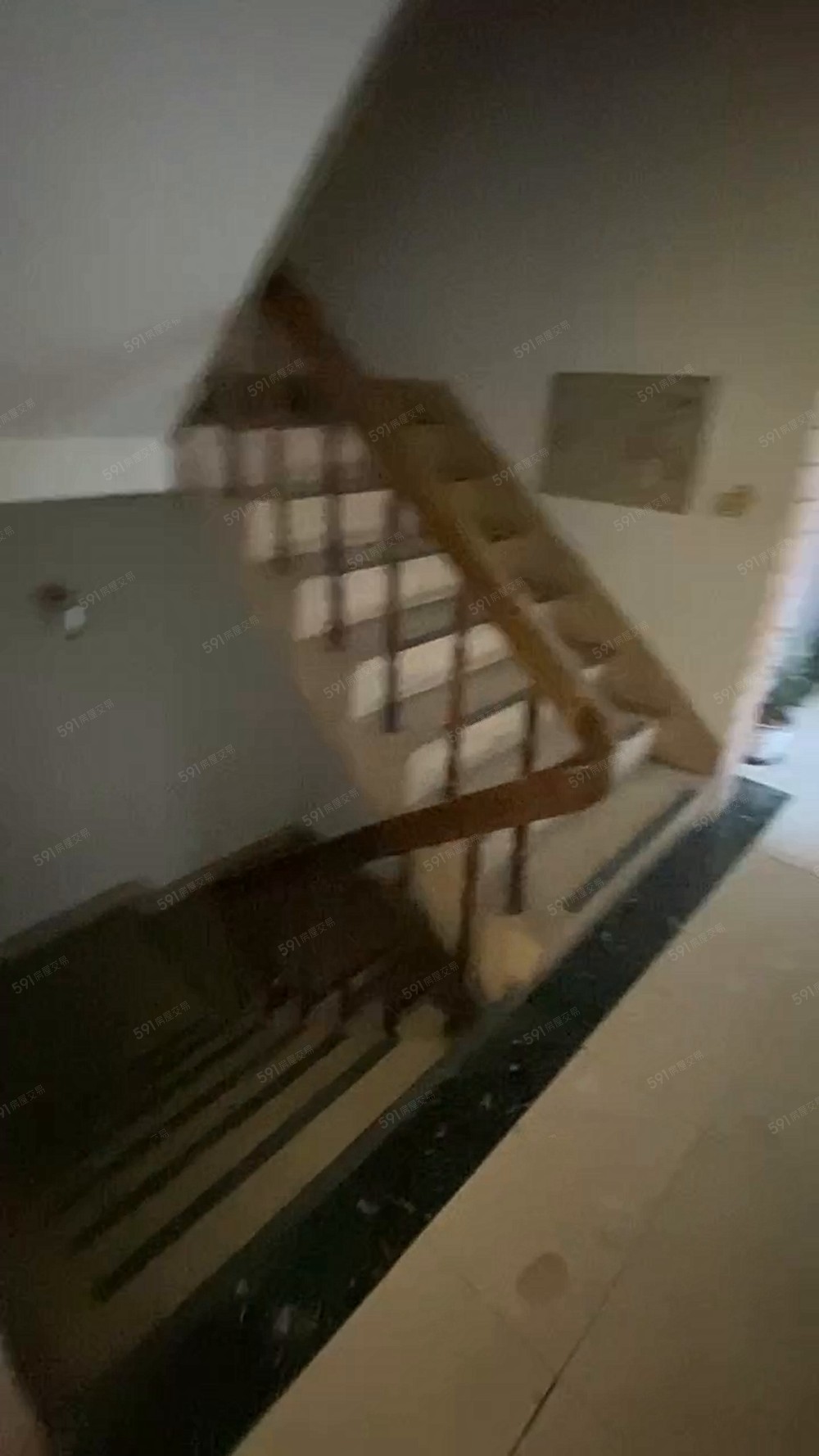 大墩家樂福大新國小旁/全新粉刷三房平車/可寵/特惠價 - Image 1