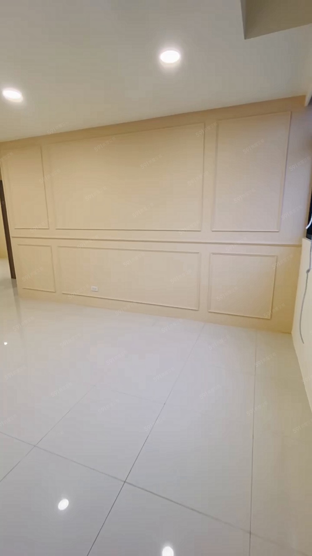 搶手全新3房:遠東科技園區:可租補:廚房:陽台 - Image 1